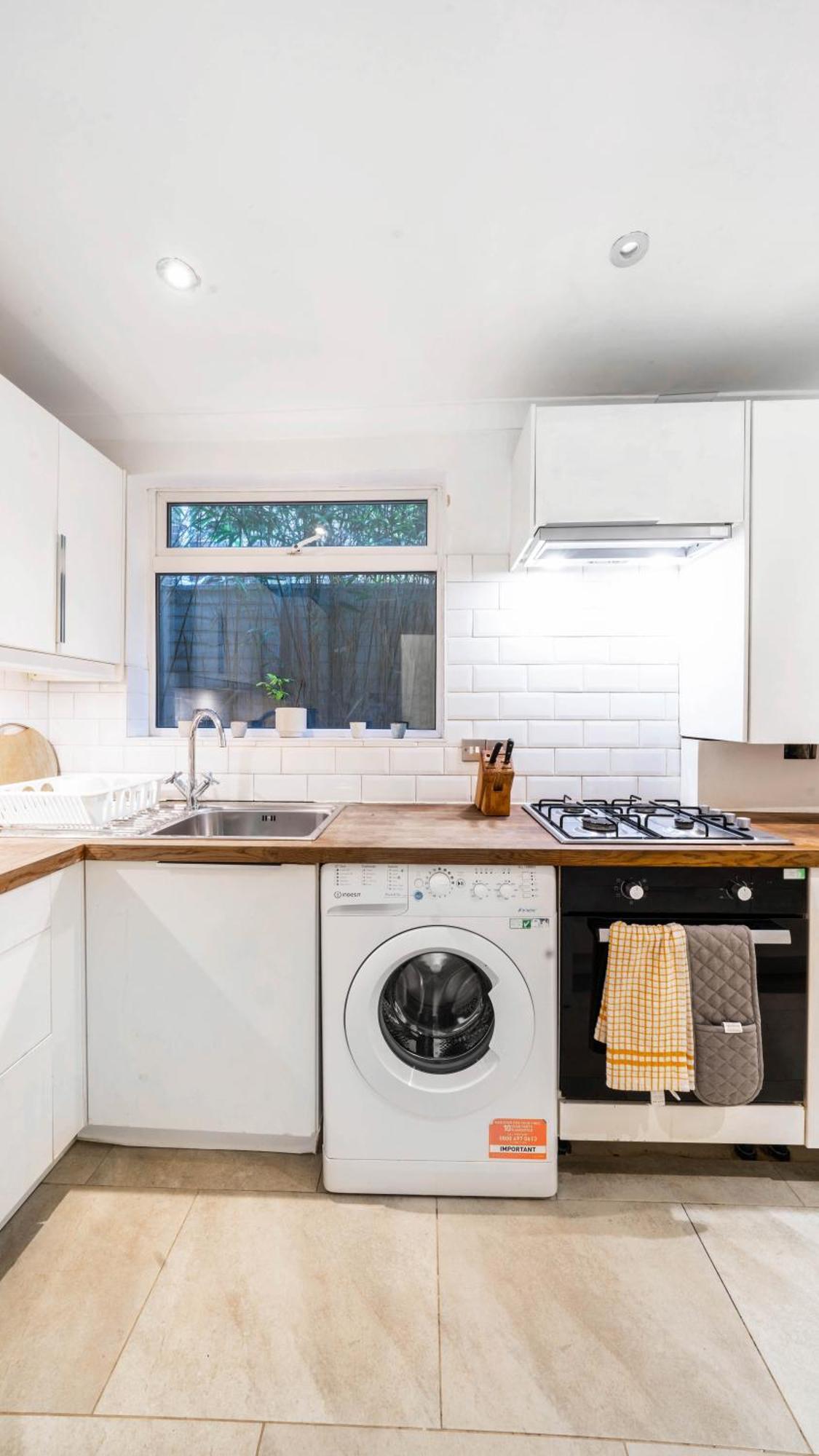 Appartamento Spacious 2-bed Ground Floor Flat With Private Garden *