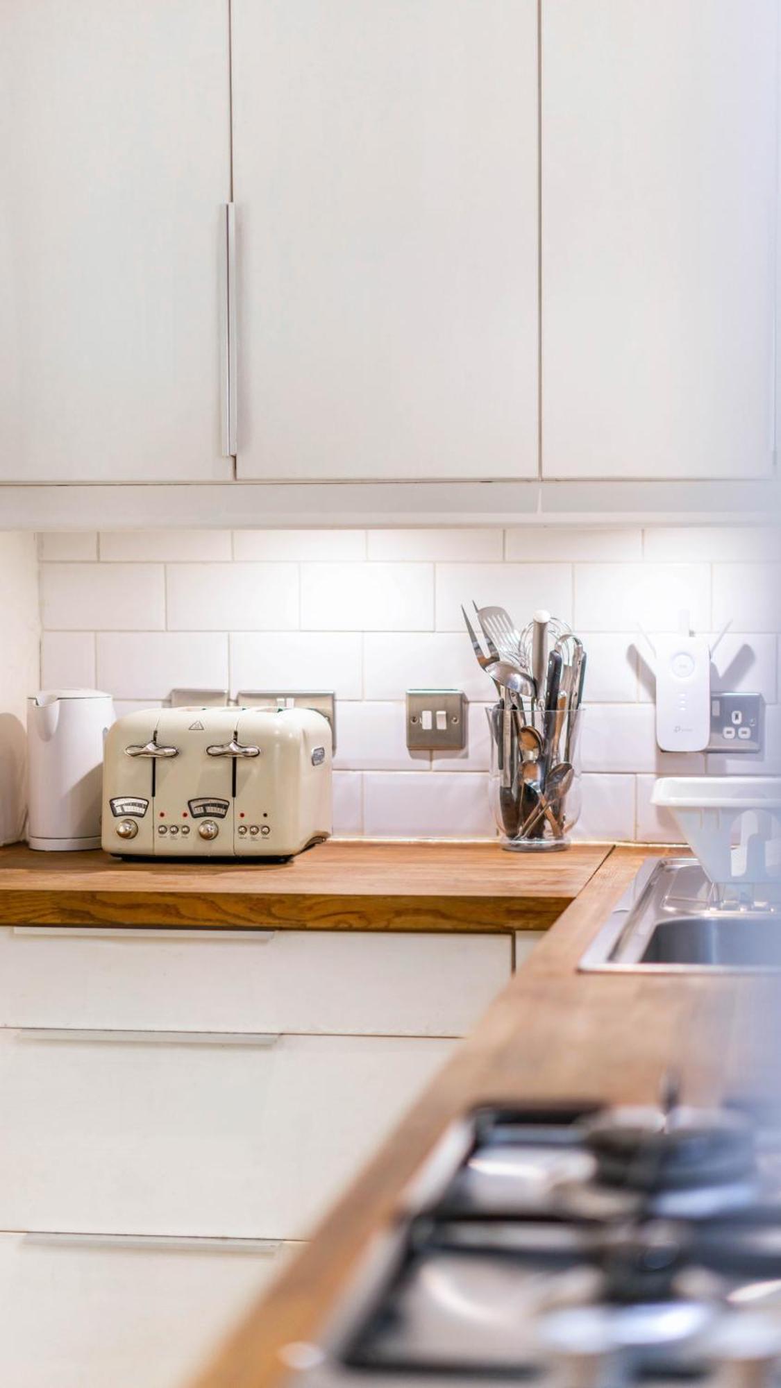 Spacious 2-bed Ground Floor Flat With Private Garden Apartment